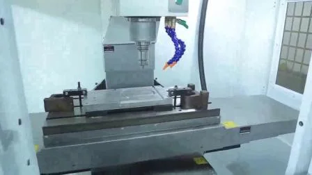 Fresadora CNC de Coluna Móvel Vmc1270/Máquina Vmc